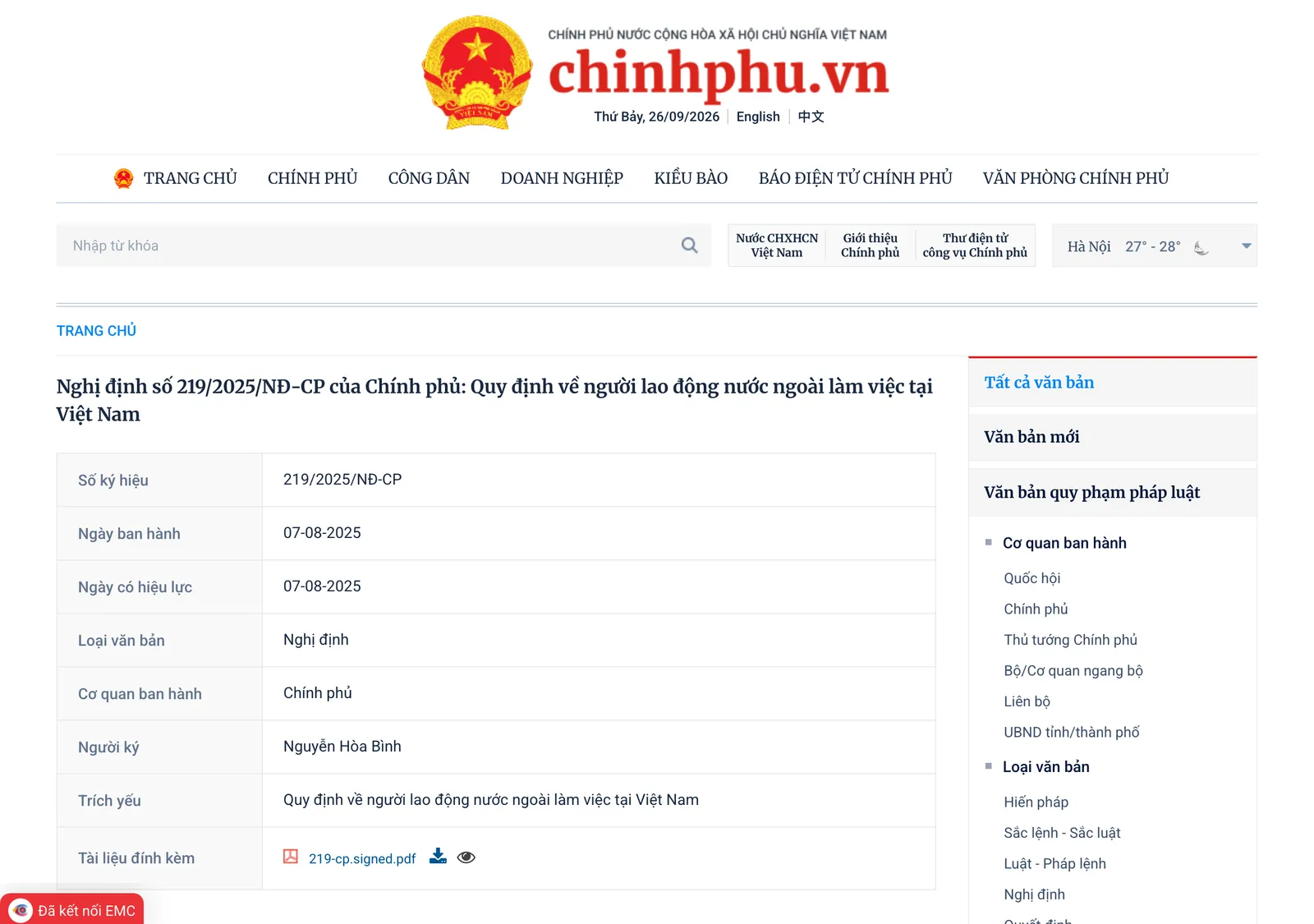 Government document portal page for Decree 219/2025/NĐ-CP on foreign workers in Vietnam, listing issue date 07-08-2025, effective date 07-08-2025, issuing body Chính phủ, signer Nguyễn Hòa Bình, and an attached signed PDF